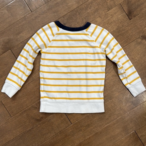 Old Navy crewneck sweater. Size 2T. - Picture 3 of 4